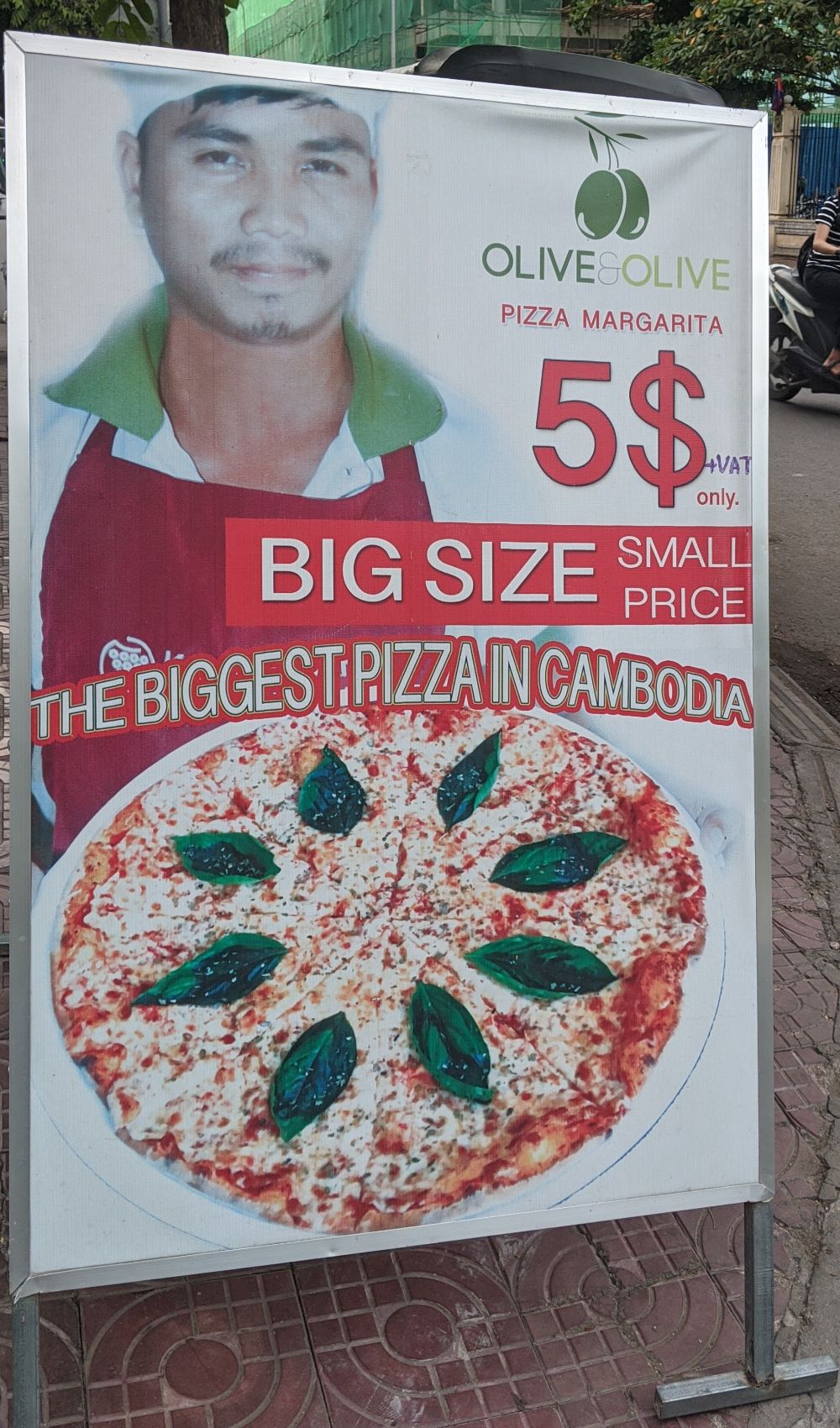 cambodia-pizza-restaurant-sign