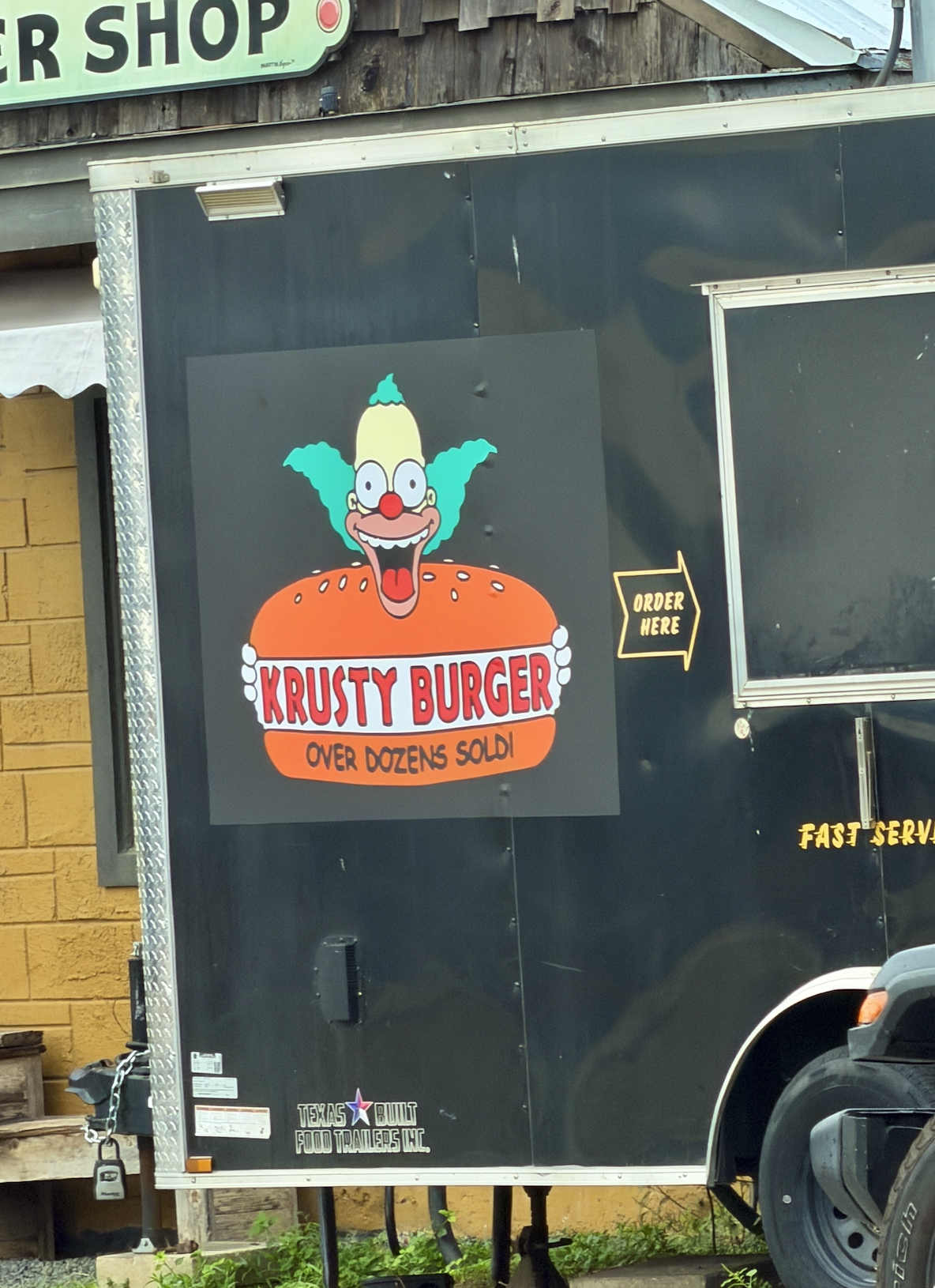 parody-mascots-that-drive-food-truck-sales-1f5dae0c.png